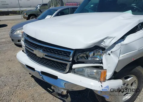 2007 Chevrolet Silverado 1500 Classic Lt1 z USA, uszkodzony, nr VIN 1GCEK19Z27Z147661